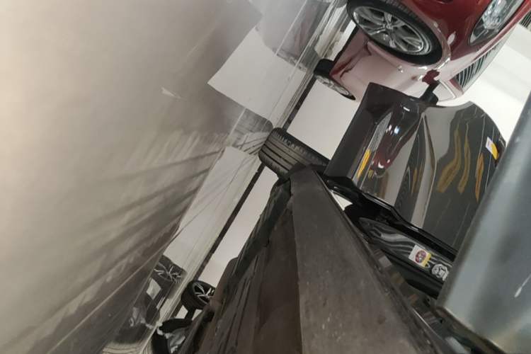 Used Volvo XC60 2020 T5 4x4 Zhiyi Luxury Edition Right Side Sill