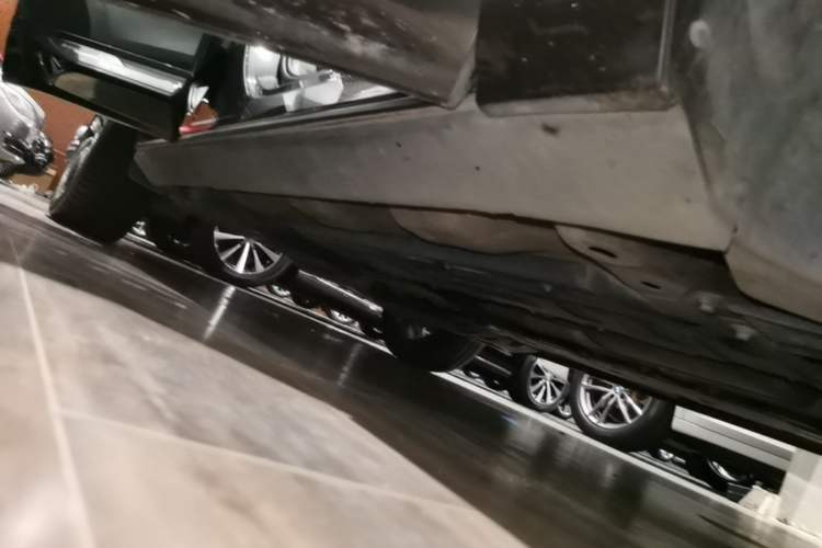 Used Volvo XC60 2020 T5 4x4 Zhiya Luxury Edition Right Side Sill