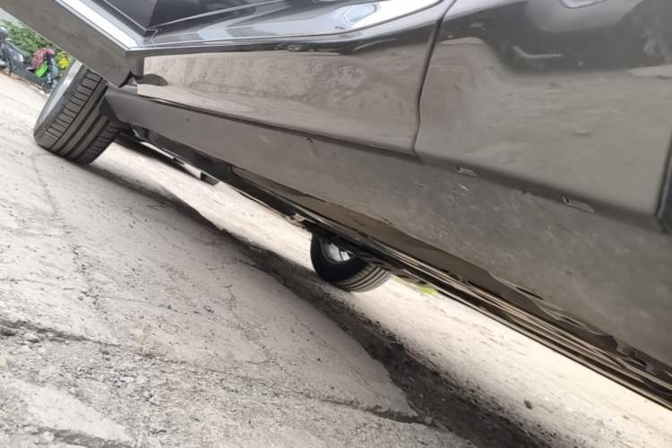Used Volvo XC60 2020 T5 4x4 Zhiyi Luxury Edition Right Side Sill