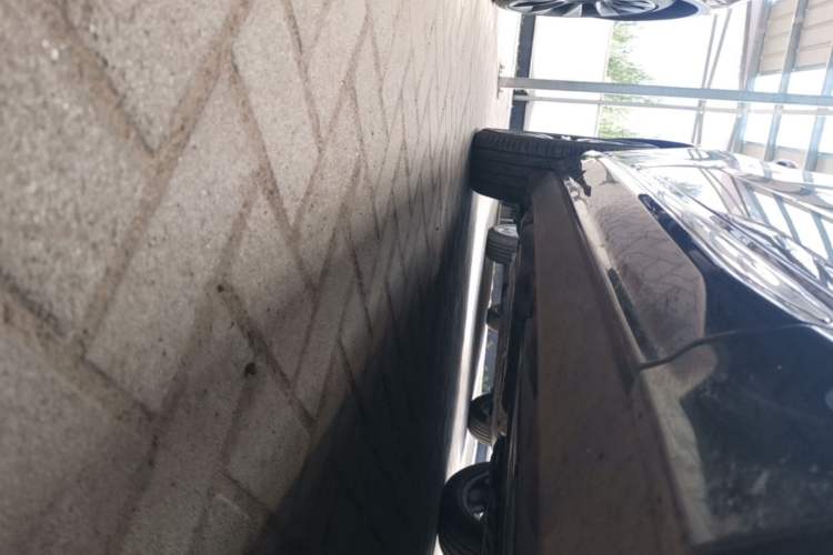 Used Volvo XC60 2020 T5 4x4 Smart Luxury Edition Right Side Sill