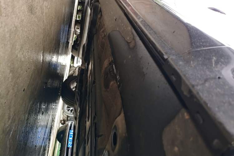 Used Volvo XC60 2020 T5 4x4 Zhiyi Luxury Edition Right Side Sill