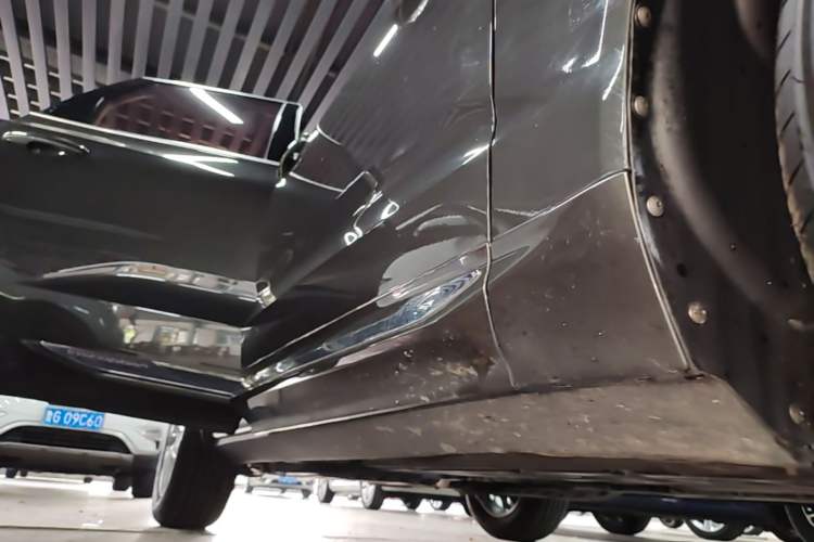 Used Volvo XC60 2020 T5 4x4 Zhiyi Luxury Edition Right Side Sill
