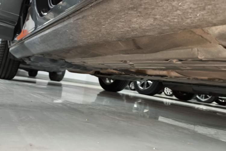 Used Volvo XC60 2020 T5 4x4 Zhiyi Luxury Edition Right Side Sill