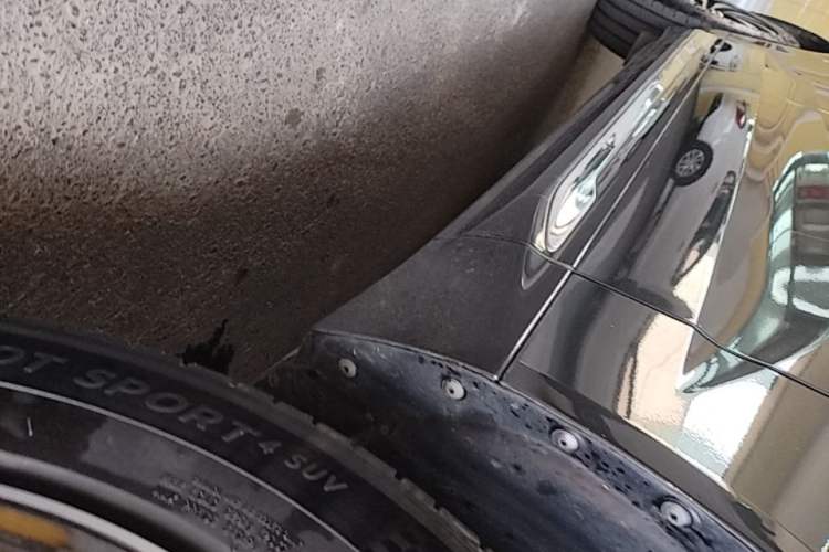 Used Volvo XC60 2020 T5 4x4 Smart Luxury Edition Right Side Sill