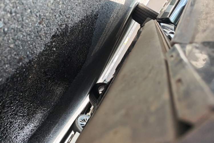 Used Volvo XC60 2020 T5 4x4 Zhiyi Luxury Edition Right Side Sill