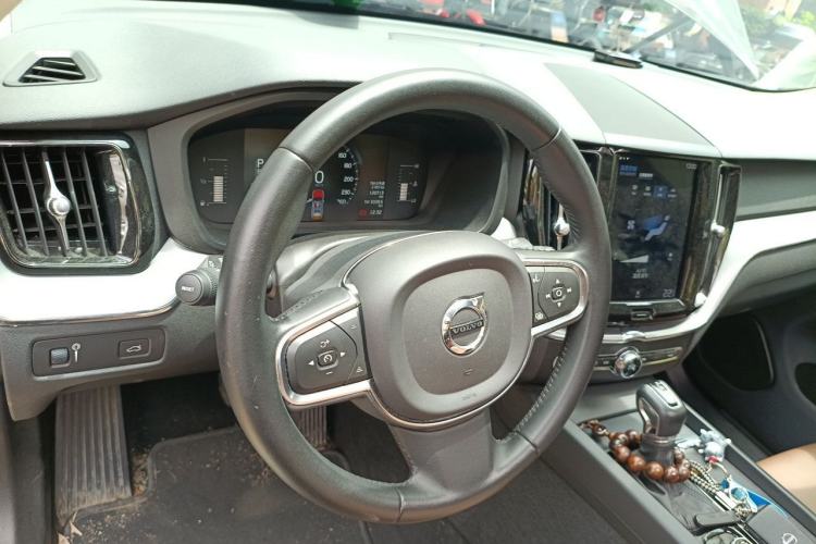 Used Volvo XC60 2020 T5 4x4 Zhiyi Luxury Edition Steering Wheel