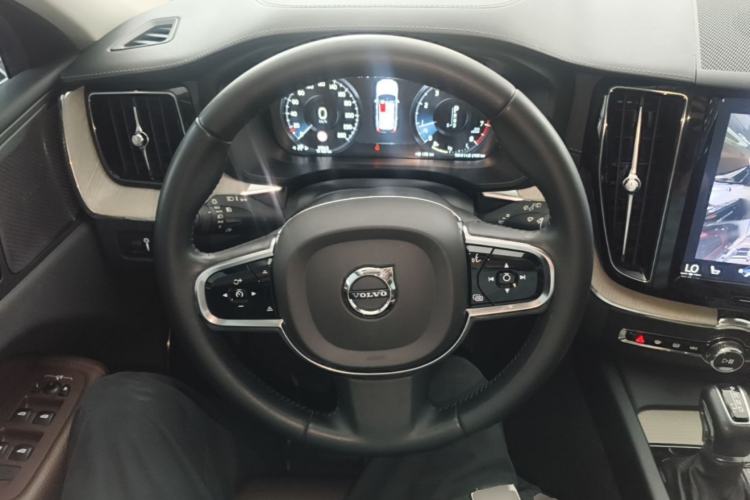 Used Volvo XC60 2020 T5 4x4 Zhiya Luxury Edition Steering Wheel