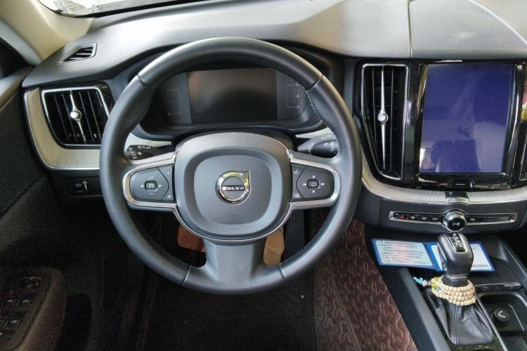 Used Volvo XC60 2020 T5 4x4 Zhiyi Luxury Edition Steering Wheel
