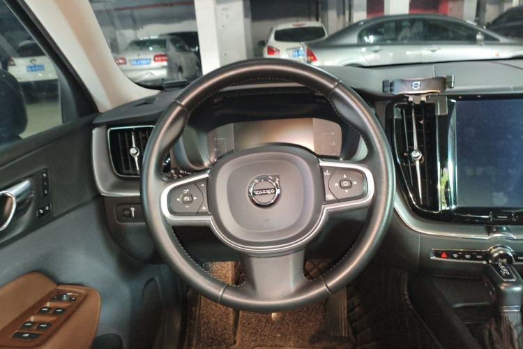 Used Volvo XC60 2020 T5 4x4 Zhiyi Luxury Edition Steering Wheel