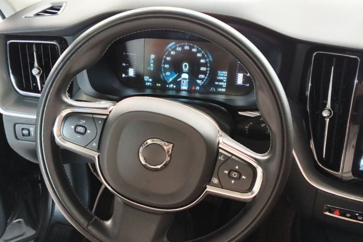 Used Volvo XC60 2020 T5 4x4 Zhiyi Luxury Edition Steering Wheel