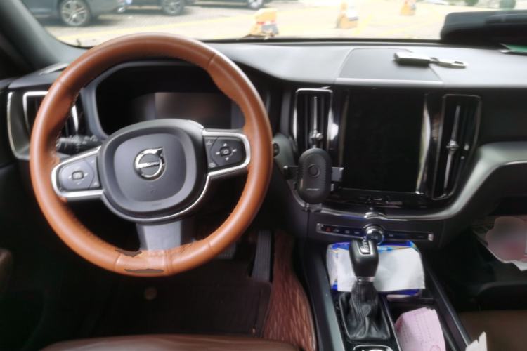 Used Volvo XC60 2020 T5 4x4 Zhiyi Luxury Edition Steering Wheel