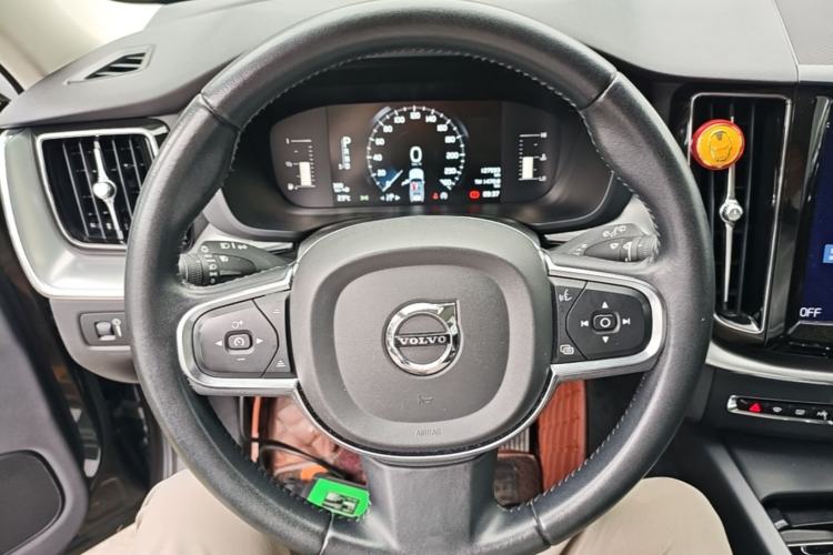 Used Volvo XC60 2020 T5 4x4 Zhiyi Luxury Edition Steering Wheel