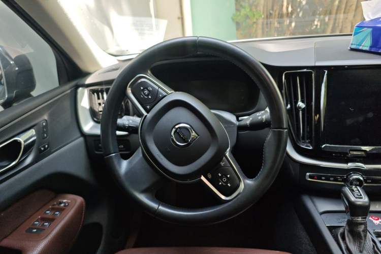 Used Volvo XC60 2020 T5 4x4 Zhiyi Luxury Edition Steering Wheel