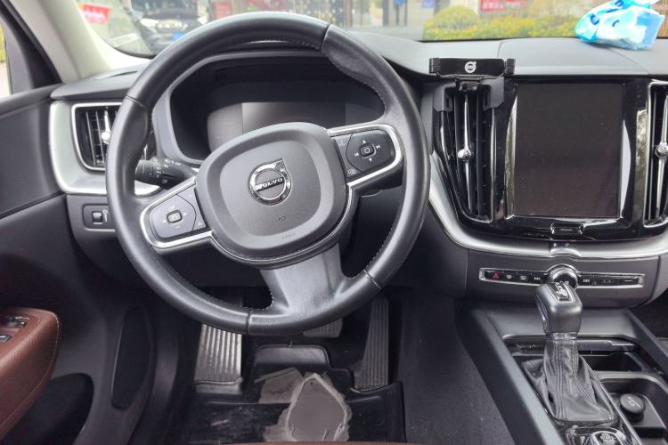 Used Volvo XC60 2020 T5 4x4 Zhiyi Luxury Edition Steering Wheel
