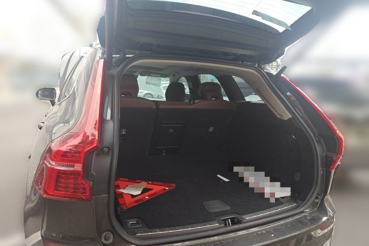 Used Volvo XC60 2020 T5 4x4 Zhiyi Luxury Edition Trunk