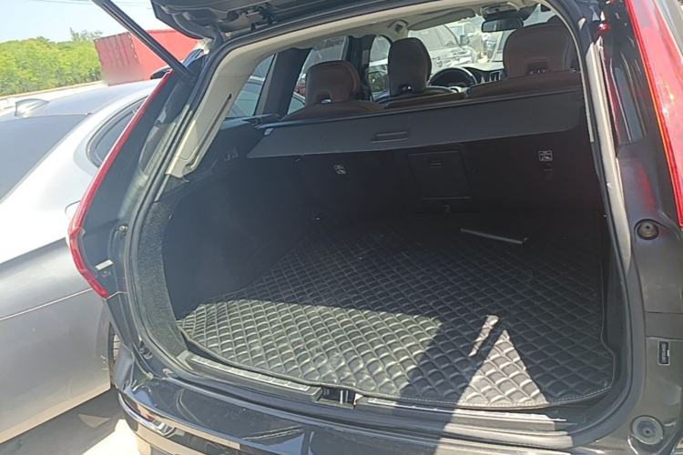 Used Volvo XC60 2020 T5 4x4 Zhiyi Luxury Edition Trunk