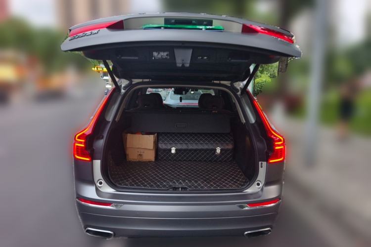 Used Volvo XC60 2020 T5 4x4 Smart Luxury Edition Trunk