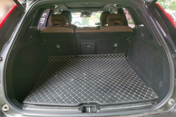 Used Volvo XC60 2020 T5 4x4 Zhiyi Luxury Edition Trunk