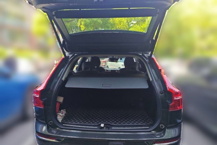 Used Volvo XC60 2020 T5 4x4 Zhiyi Luxury Edition Trunk