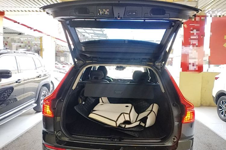 Used Volvo XC60 2020 T5 4x4 Smart Luxury Edition Trunk
