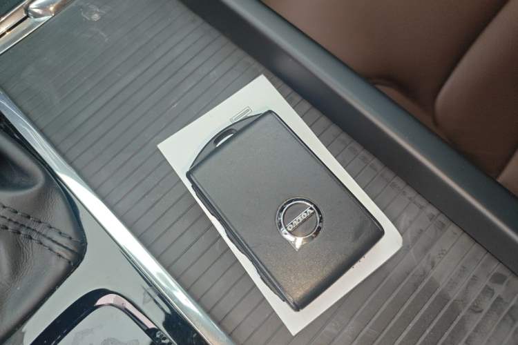 Used Volvo XC60 2020 T5 4x4 Zhiyi Luxury Edition Vehicle Key