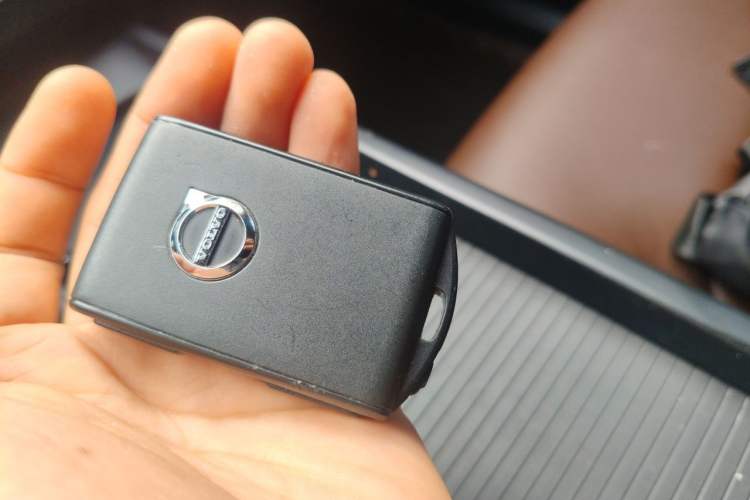 Used Volvo XC60 2020 T5 4x4 Zhiyi Luxury Edition Vehicle Key