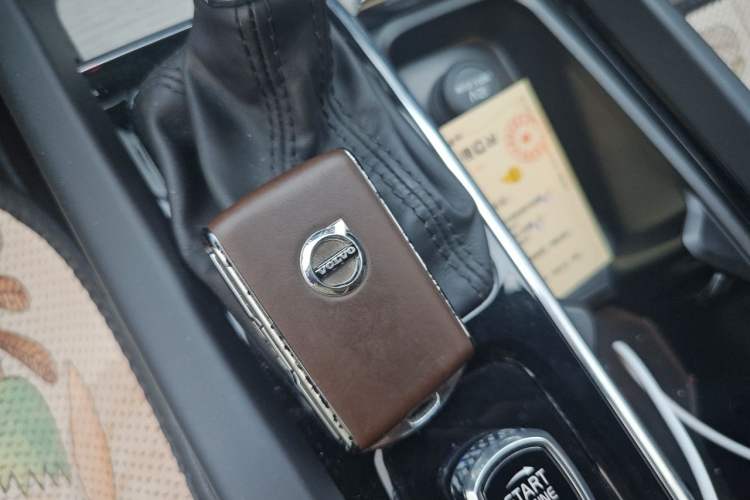 Used Volvo XC60 2020 T5 4x4 Smart Luxury Edition Vehicle Key