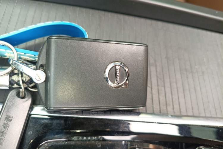 Used Volvo XC60 2020 T5 4x4 Zhiyi Luxury Edition Vehicle Key