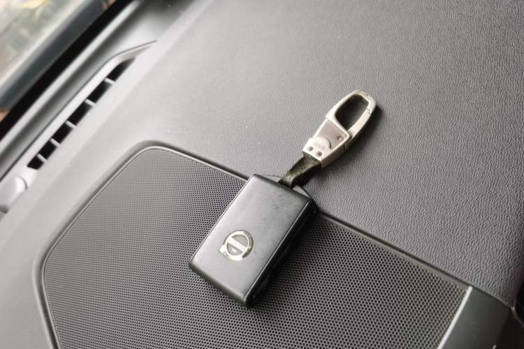 Used Volvo XC60 2020 T5 4x4 Zhiyi Luxury Edition Vehicle Key