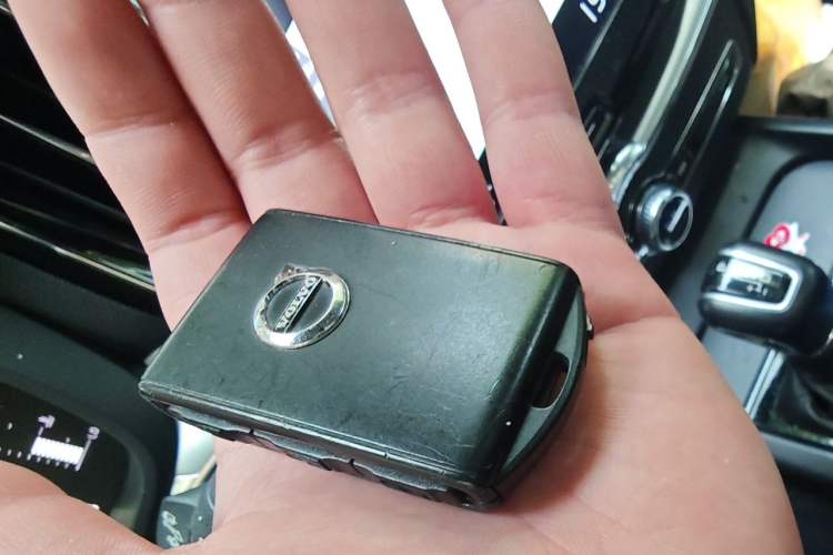 Used Volvo XC60 2020 T5 4x4 Zhiyi Luxury Edition Vehicle Key