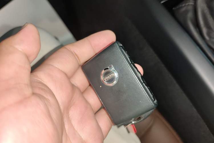Used Volvo XC60 2020 T5 4x4 Zhiyi Luxury Edition Vehicle Key