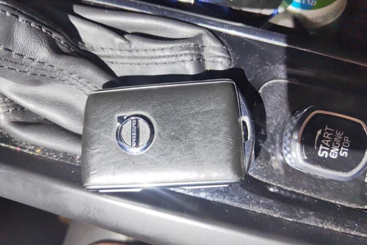 Used Volvo XC60 2020 T5 4x4 Smart Luxury Edition Vehicle Key