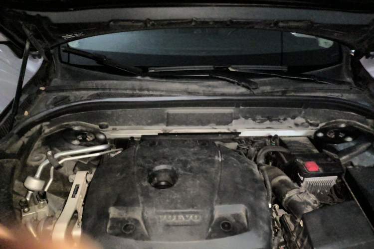 Used Volvo XC60 2020 T5 4x4 Zhiyi Luxury Edition Engine Bay