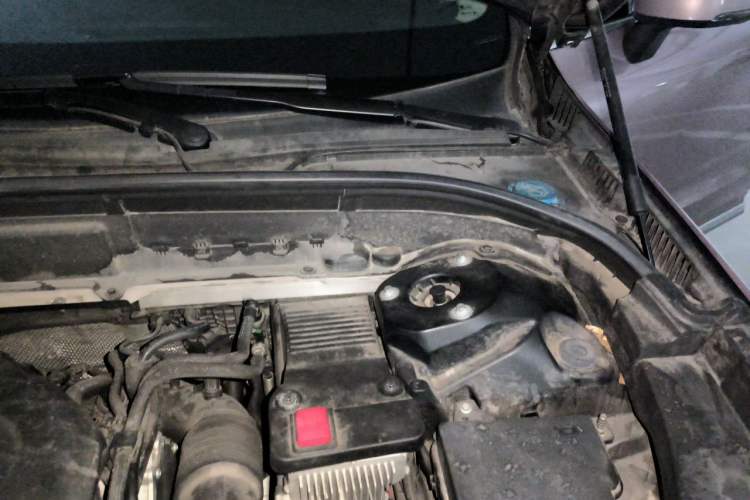 Used Volvo XC60 2020 T5 4x4 Zhiyi Luxury Edition Engine Bay Left