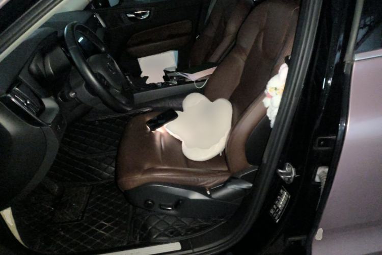 Used Volvo XC60 2020 T5 4x4 Zhiyi Luxury Edition Left Front Seat