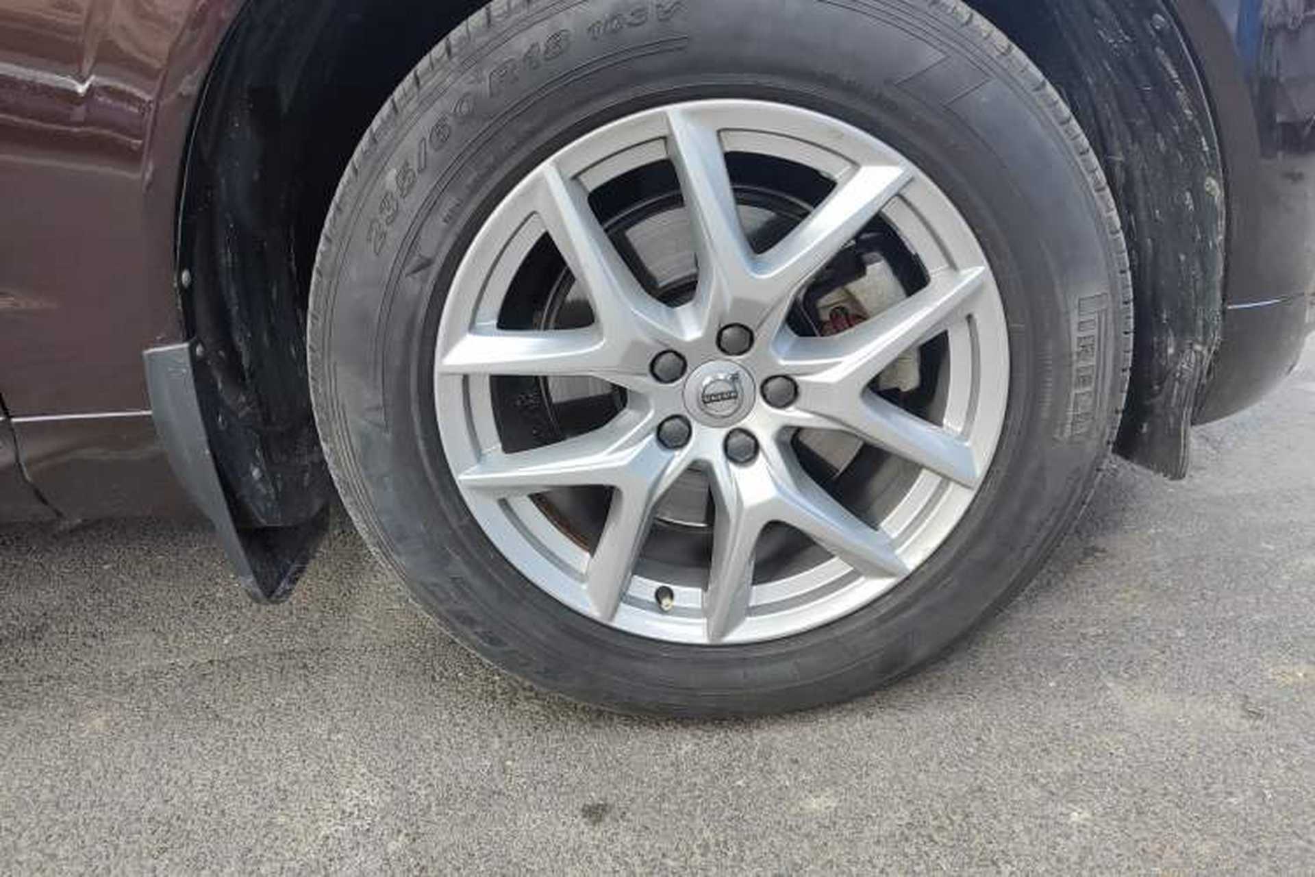 Used Volvo XC60 2020 T5 4x4 Zhiyi Luxury Edition Right Front Wheel Hub