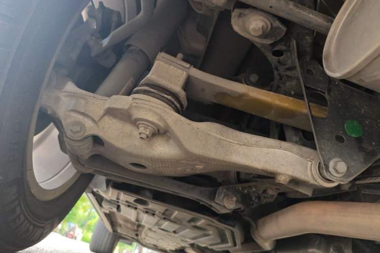 Used Volvo XC60 2020 T5 4x4 Zhiyi Luxury Edition Chassis Rear Left
