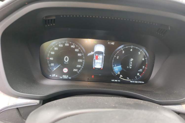 Used Volvo XC60 2020 T5 4x4 Smart Luxury Edition Instrument Cluster