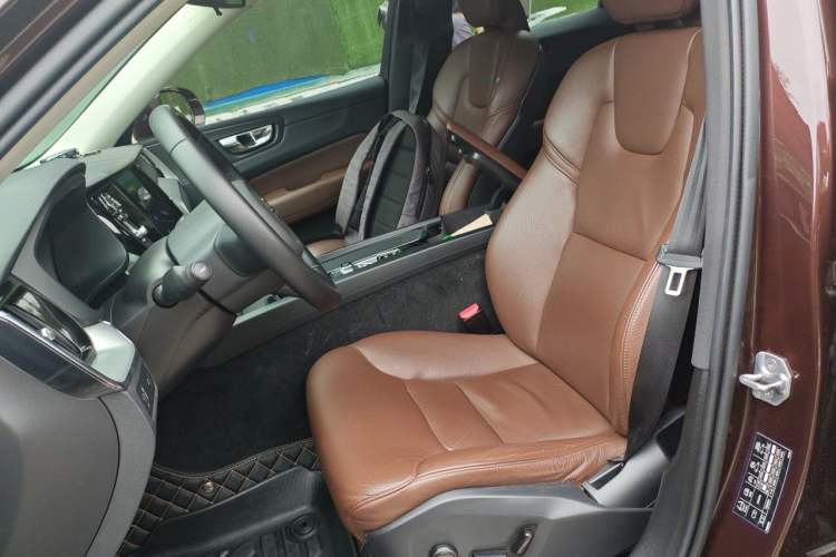 Used Volvo XC60 2020 T5 4x4 Zhiyi Luxury Edition Left Front Seat