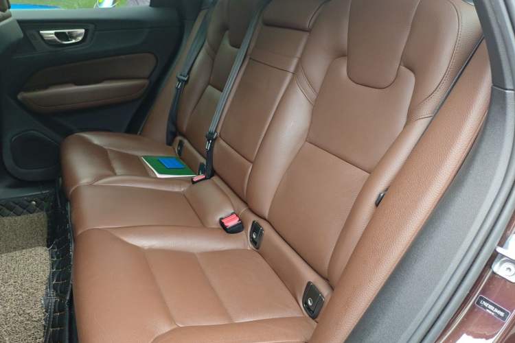Used Volvo XC60 2020 T5 4x4 Zhiyi Luxury Edition Left Rear Seat