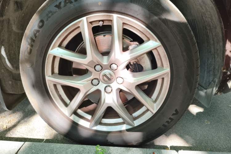 Used Volvo XC60 2020 T5 4x4 Zhiyi Luxury Edition Right Front Wheel Hub