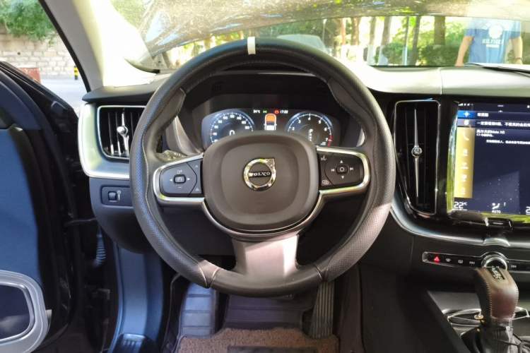 Used Volvo XC60 2020 T5 4x4 Zhiyi Luxury Edition Steering Wheel