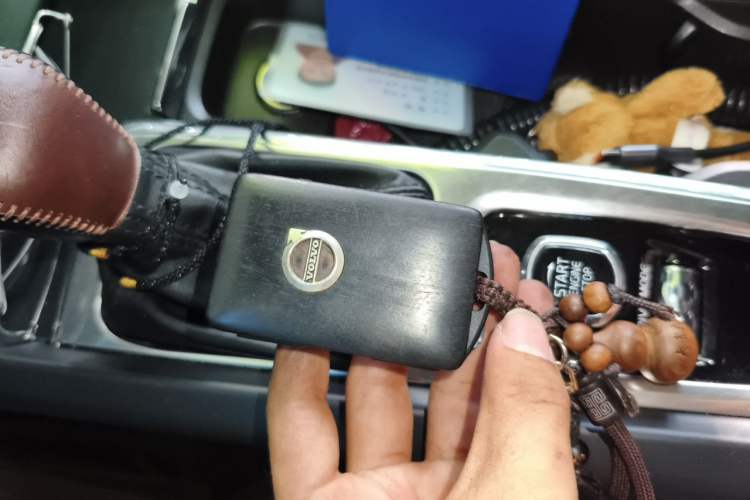 Used Volvo XC60 2020 T5 4x4 Zhiyi Luxury Edition Vehicle Key