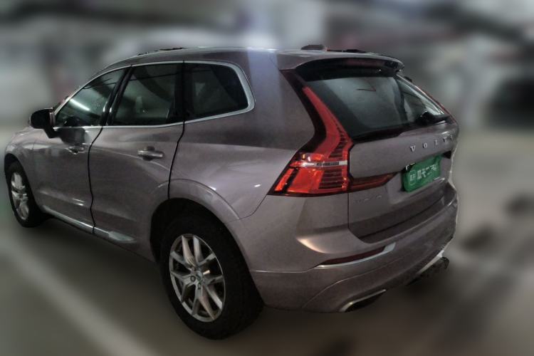 Used Volvo XC60 2020 T5 4x4 Zhiyi Luxury Edition Rear Left 45 Deg