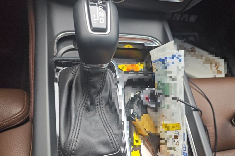 Used Volvo XC60 2020 T5 4x4 Smart Luxury Edition Gear Lever