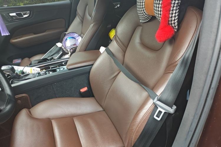 Used Volvo XC60 2020 T5 4x4 Smart Luxury Edition Left Front Seat