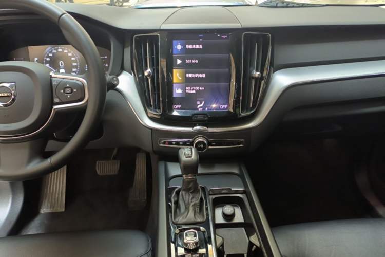 Used Volvo XC60 2020 T5 4x4 Zhiyi Luxury Edition Audio And AC Panel