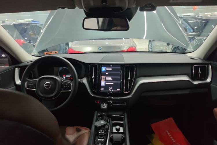 Used Volvo XC60 2020 T5 4x4 Zhiyi Luxury Edition Center Console