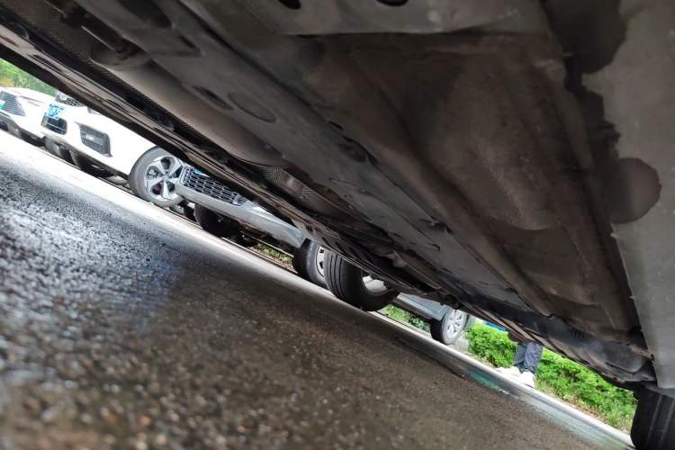 Used Volvo XC60 2020 T5 4x4 Zhiyi Luxury Edition Chassis Front Left
