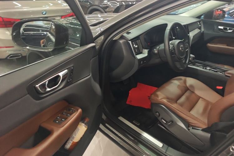 Used Volvo XC60 2020 T5 4x4 Zhiyi Luxury Edition Driver Seat